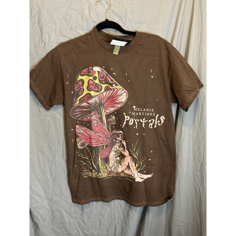 Melanie Martinez Portals Fairy Mushroom Women's Green T-Shirt Medium Graphic Tee